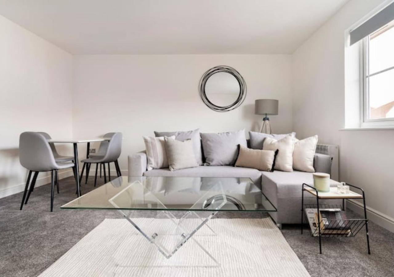 Peniel Properties - ウェリン・ガーデン・シティ エクステリア 写真